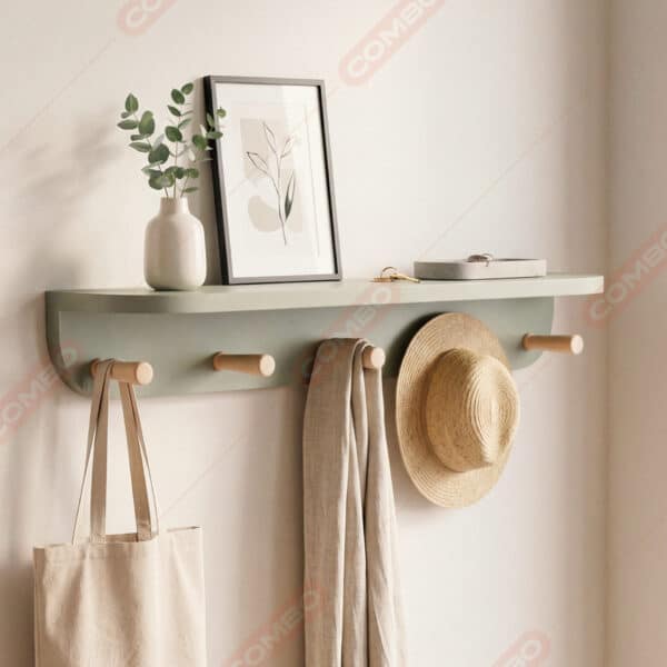 ЗИДНА ПОЛИСА СО ЗАКАЧАЛКИ ЗЕЛЕНА И ДРВО 57x10x8 CM