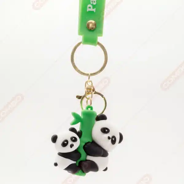 ПРИВРЗОК ЗА КЛУЧЕВИ TWO PANDAS WITH BAMBOO